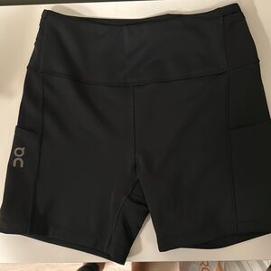 On performance short tights